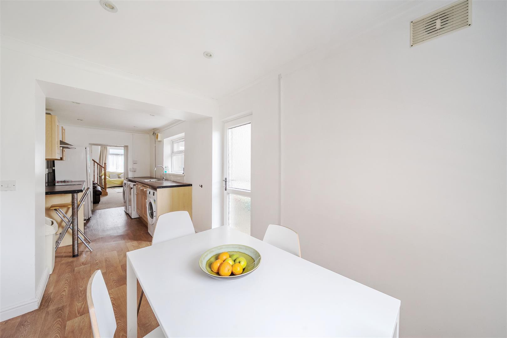 Burrows Road, Sandfields, Swansea, SA1 3TT